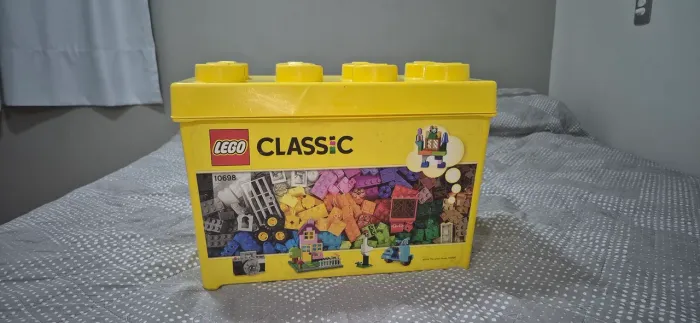 Lego(oficial)  classic 10698  com mais de 2000 peças
