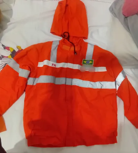 Oportunidade Jaqueta pra trabalhos externos RF nunca usado !