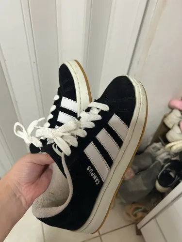 tênis réplica adidas