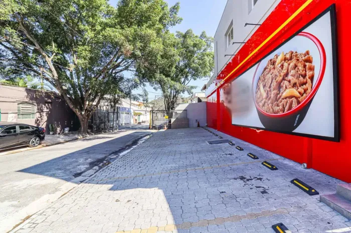 Sala comercial na Avenida Interlagos, 836 - Salas 01, 02, 03 e 04 140 m²