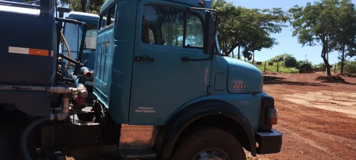 Caminhão pipa 20/13 truk