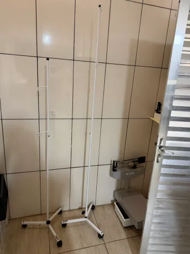 Suporte soro hospitalar