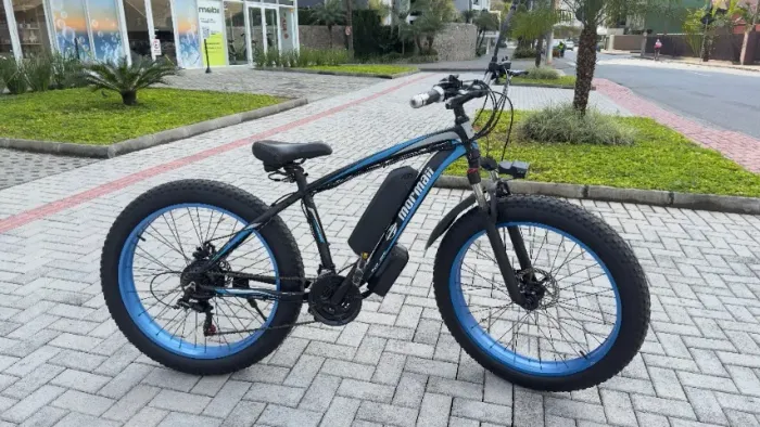 Bike Elétrica Mormaii com pedal assistido Ideal para Uso Urbano e Lazer