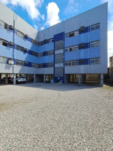 Apartamento amplo no bairro da Encruzilhada.