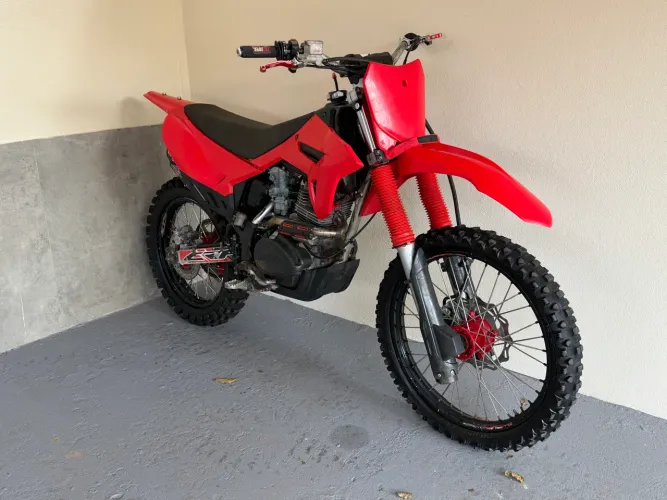 CRF230F novíssima