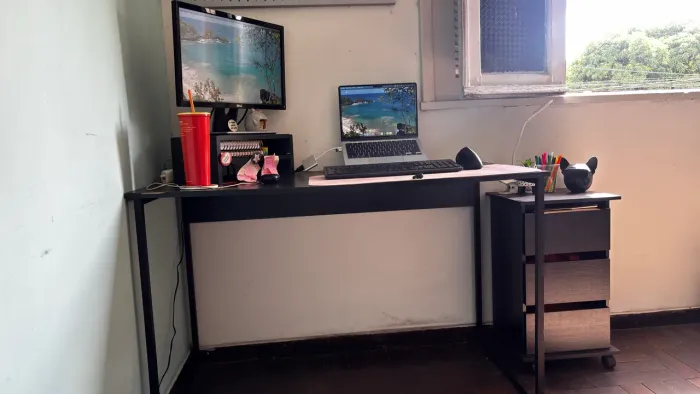 Mesa Escrivaninha Escritório + Gaveteiro + suporte pra monitor