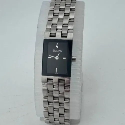 Relogio Feminino Bulova Ladies' Bangle Watch 96L99