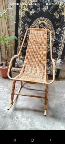 Cadeira de balanço em fibra sintetica!