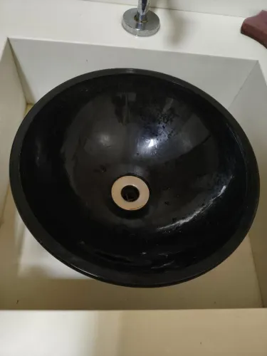 Cubas de apoio para bancada de banheiro.