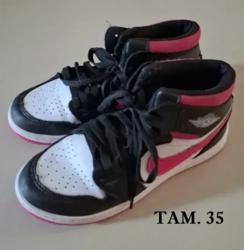 TÊNIS NIKE INFANTIL MODELO JORDAN