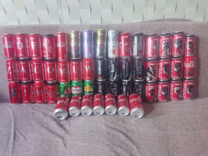 Coleção latas coca cola