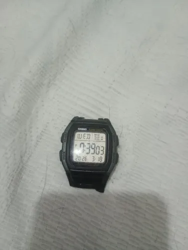 Relógio digital Casio usado sem pulseira 
