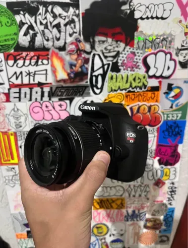 Cânon T5 + lente + acessórios