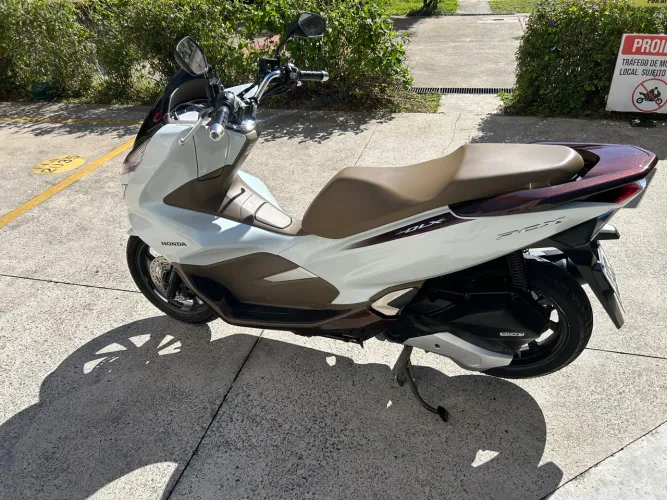 Vendo  Honda pcx 2021
