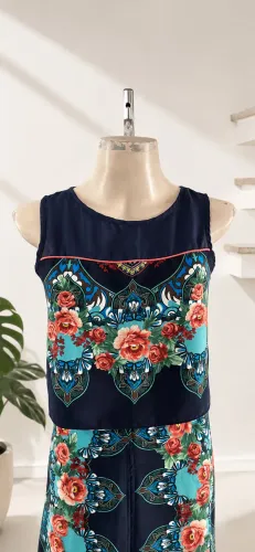 ANTIX conjunto saia e blusa perfeito
