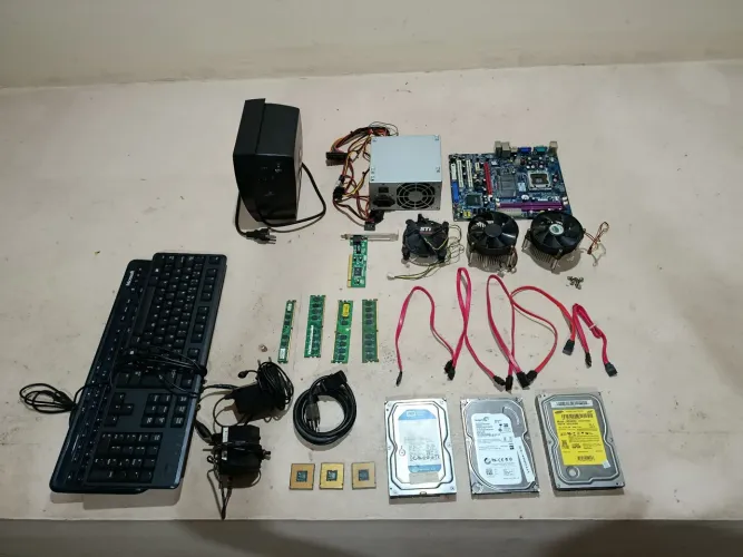 Lote De Peças Para PC + Acessórios Para Manutenção Ou Reparo