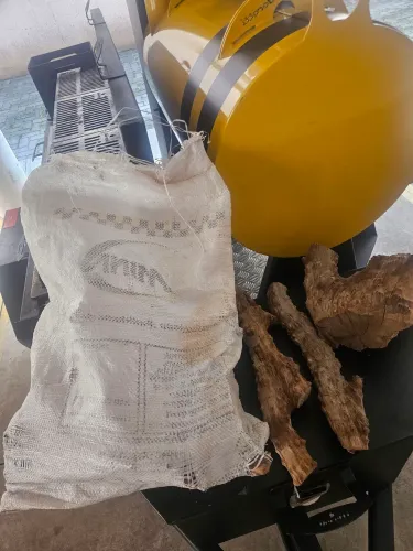 Lenha Frutífera Jaboticaba para defumação Pit