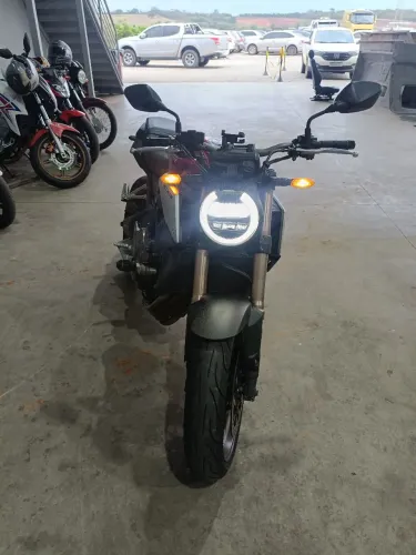 Honda Cb650R muito nova!