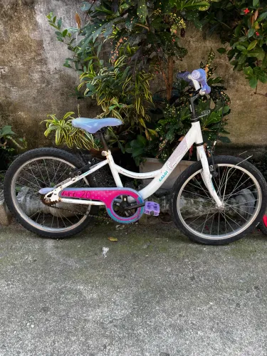Bicicleta infantil Caloi Ceci
