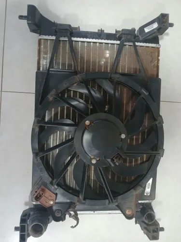 Kit radiador Fiat Mobi 2023