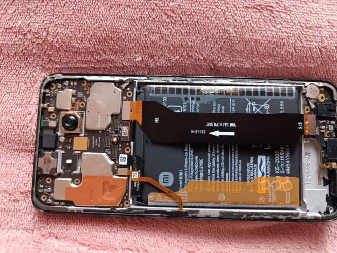 Celulares para retirada de peças