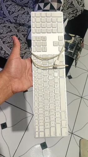 Teclado Apple white