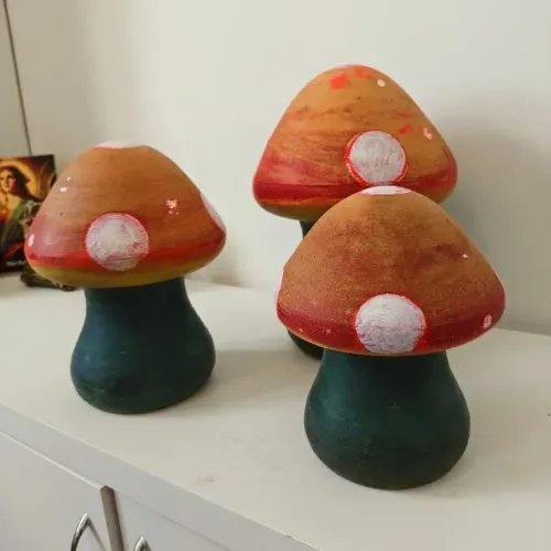 Kit com 3 Cogumelos Decorativos de Barro (Cerâmica) Artesanais Usados