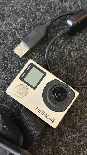 Go Pro Hero 4 Silver + controle remoto original