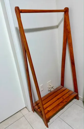 Vendo arara para roupas 