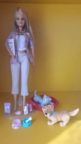 BONECA BARBIE VETERINÁRIA PET DOCTOR 2005