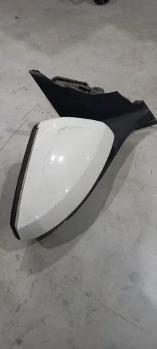 Retrovisor direito Polo Virtus suporte  quebrada lente base pisca ok  