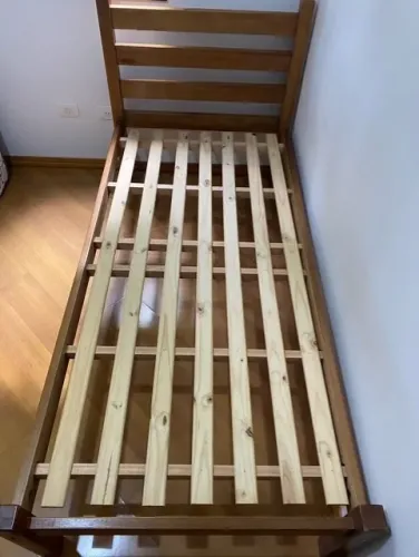 Cama de Solteiro de madeira maciça