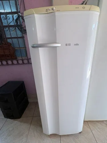 Geladeira Eletrolux degelo 280 litros 