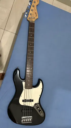 Contrabaixo Squier Fender jazz Bass