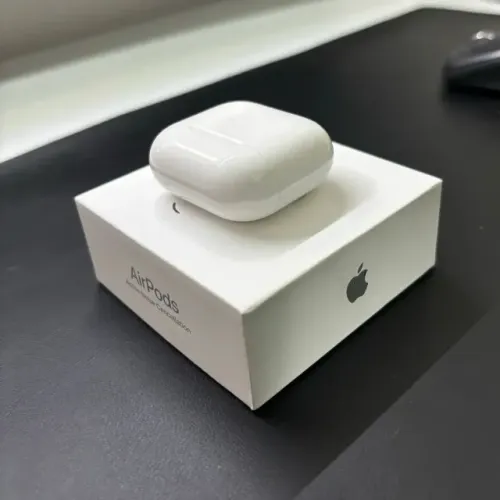 Airpods 4