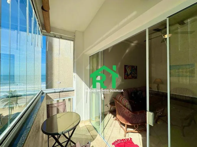 Apartamento à beira mar com 1 quarto (1 suíte) à venda em Pitangueiras, Guarujá