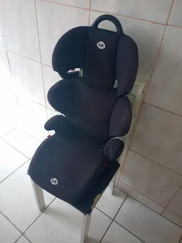 Cadeirinha mais acento para crianças