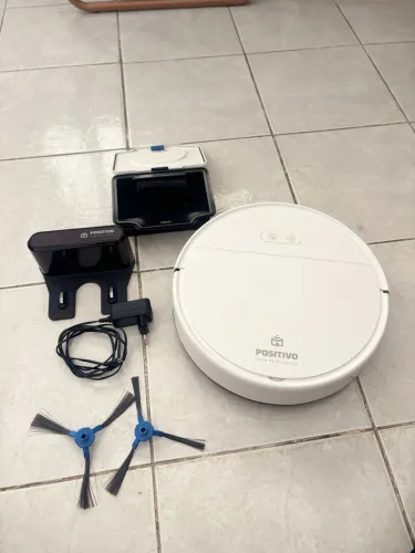 Robô aspirador Positivo - Casa Inteligente 