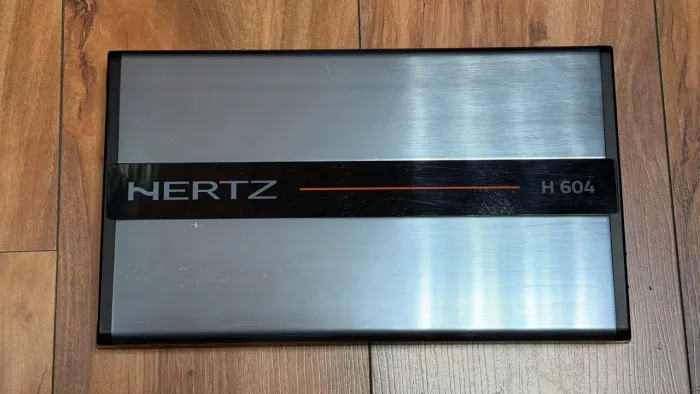 AMPLIFICADOR HERTZ H 604 - 4 CANAIS - CLASSE AB - QUALIDADE SQ