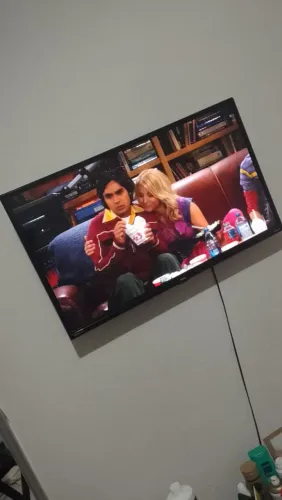 Tv smart Roku 32 polegadas 