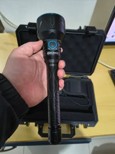 Lanterna Olight Javelot Pro 2 Excelente estado de conservação. Acompanha maleta original. 