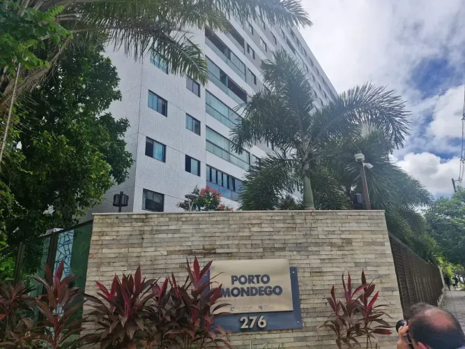Luxuoso apartamento para venda com 94m² composto 3 quartos suíte 2 vagas em Parnamirim - R