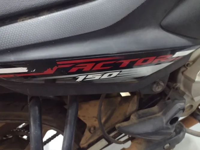 Vendo moto restrição e multas