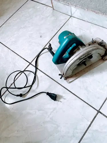 Serra circular Makita