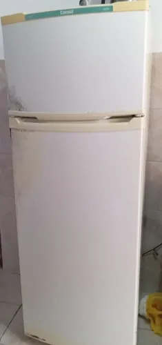Vendo geladeira duas portas Consul