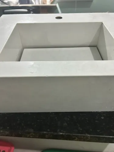 VENDO PIA DE PORCELANATO PRONTA