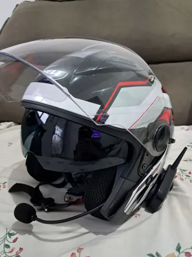 Capacete HELT