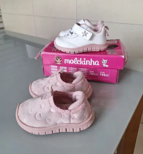 Tênis molekinha
