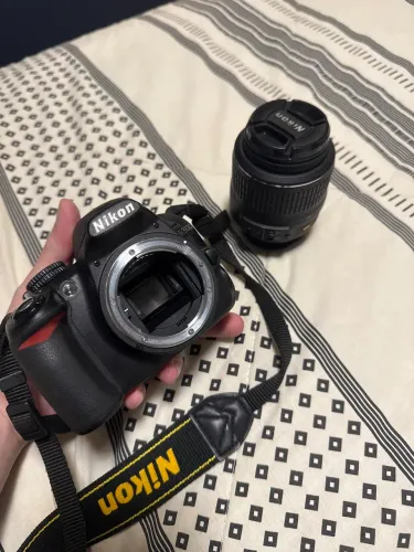 Máquina Fotográfica Nikon D3100 + Lente 50 MM