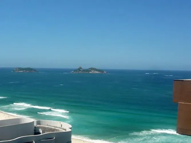 Barramares - Excelente apartamento duplex 4 quartos com piscina e vista espetacular do mar
